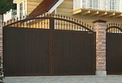 Уличные распашные ворота DoorHan 3200*2000