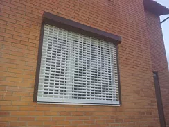 Решетчатые рольставни DoorHan для окна